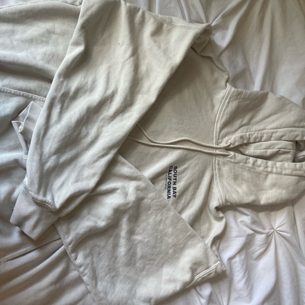 brandy melville south bay california sweatshirt